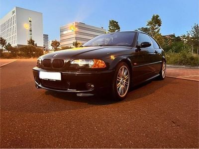 Schwarz Gebraucht 2002 BMW 330 Coupé | 8.500 € (Fairer Preis)