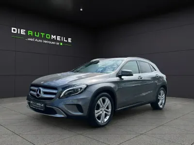 Gebraucht Mercedes GLA200 136 PS (100 kW) 2014 Grau SUV