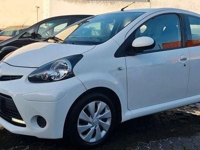 Weiß Gebraucht 2013 Toyota Aygo Cool Kleinwagen | 4.880 € (Etwas zu teuer)