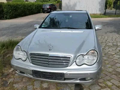 Gebraucht Mercedes C270 170 PS (125 kW) 2002 Silber Limousine