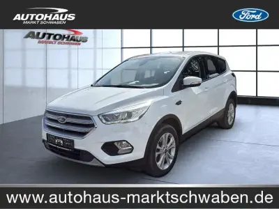 Begagnad Ford Kuga Titanium 179 HK (131 kW) 2018 Vit SUV