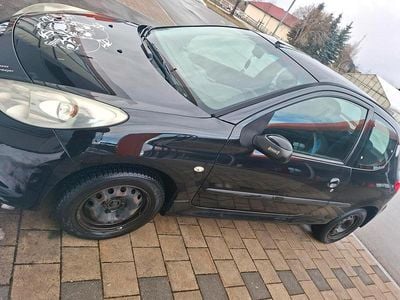 Gebraucht Peugeot 206+ Urban Move 60 PS (44 kW) 2011 Schwarz Kleinwagen