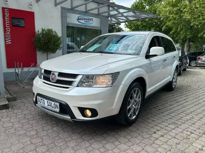 Gebraucht Fiat Freemont 170 PS (125 kW) 2013 Weiß SUV