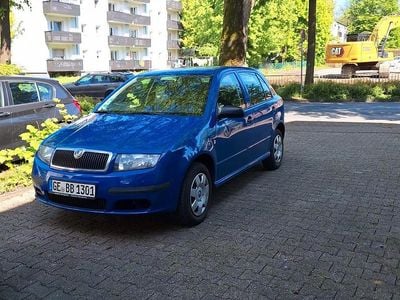 Blau Gebraucht 2006 Skoda Fabia Kleinwagen | 1.900 € (Fairer Preis)