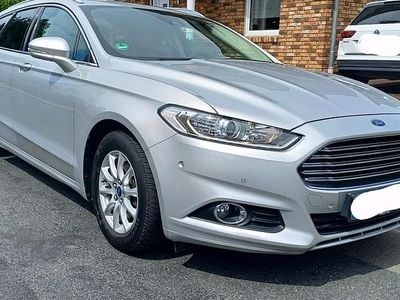 Grau Gebraucht 2015 Ford Mondeo Titanium Kombi | 10.400 € (Guter Preis)