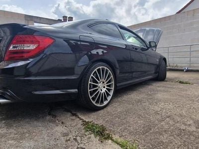 Mercedes C63 AMG