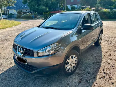 Gebraucht Nissan Qashqai 116 PS (85 kW) 2012 Grau SUV