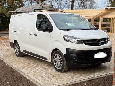 Weiß Gebraucht 2021 Opel Vivaro Van / Kleinbus | 22.500 € (Teuer)