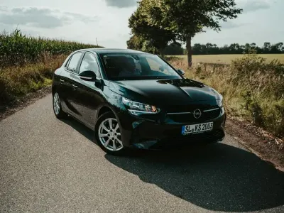 Gebraucht Opel Corsa 101 PS (74 kW) 2022 Schwarz Kleinwagen