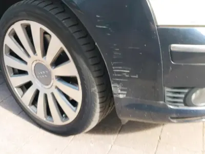 Gebraucht Audi A8 287 PS (211 kW) 2002 Blau Limousine