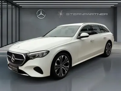 Gebraucht Mercedes E220 Avantgarde 197 PS (144 kW) 2025 Weiß Limousine