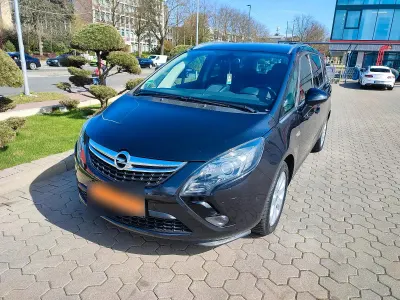 Gebraucht Opel Zafira Tourer Innovation 136 PS (100 kW) 2014 Schwarz Van / Kleinbus