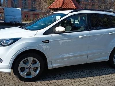 Gebraucht Ford Kuga ST-Line 179 PS (131 kW) 2017 Weiß SUV