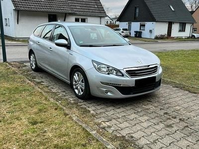 Gebraucht Peugeot 308 120 PS (88 kW) 2015 Kombi