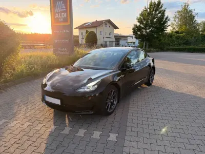 Gebraucht Tesla Model 3 RWD 239 kW (325 PS) 2021 Schwarz Limousine