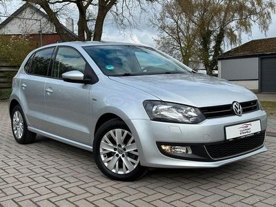 Gebraucht VW Polo Life 69 PS (50 kW) 2014 Silber Limousine