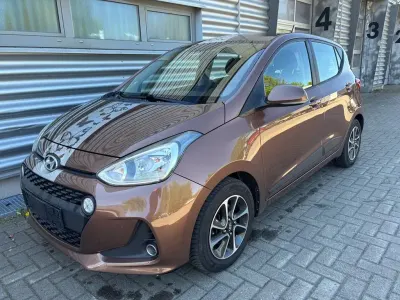 Second-hand Hyundai i10 Style 87 CP (63 kW) 2017 Maro Hatchback