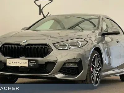 Gebraucht BMW 220 M Sport 192 PS (141 kW) 2023 Grau Coupé