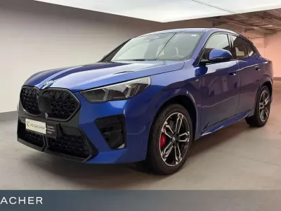 Gebraucht BMW X2 Efficient Dynamics 163 PS (119 kW) 2025 M portimao blau metallic SUV