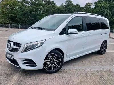 Gebraucht Mercedes V300 Avantgarde Edition 239 PS (175 kW) 2019 Weiß Van / Kleinbus