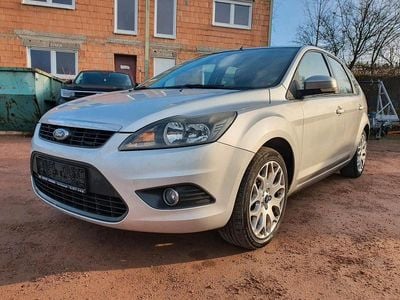 Gebraucht Ford Focus 125 PS (91 kW) 2010 Silber Limousine
