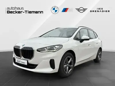 Gebraucht BMW 220 Active Tourer Efficient Dynamics 156 PS (114 kW) 2025 Weiß Van / Kleinbus