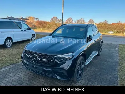 Gebraucht Mercedes GLC300 197 PS (144 kW) 2023 Schwarz SUV