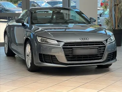 Gebraucht Audi TT Roadster Advanced 230 PS (169 kW) 2018 Schwarz metallic Cabrio