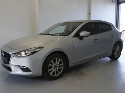 Gebraucht Mazda 3 120 PS (88 kW) 2019 Silber Limousine