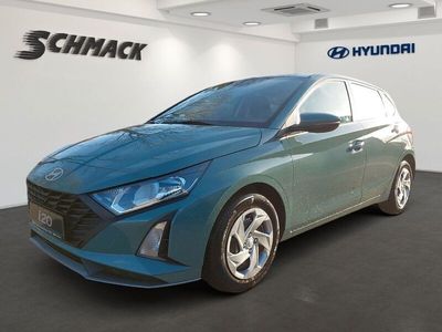 Grün Gebraucht 2024 Hyundai i20 Select Limousine | 17.890 € (Fairer Preis)