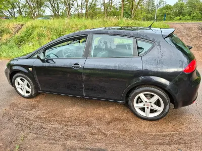 Używany Seat Leon 125 KM (91 kW) 2011 Czarny Hatchback
