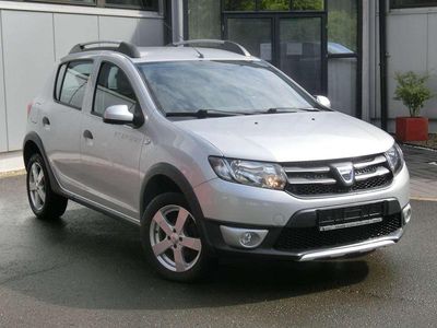 Silber metallic Gebraucht 2014 Dacia Sandero Prestige Kleinwagen | 6.995 € (Fairer Preis)