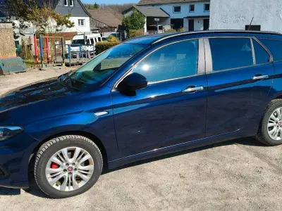 Gebraucht Fiat Tipo 120 PS (88 kW) 2016 Blau Kombi