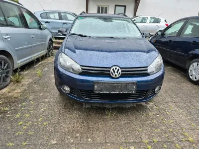 Gebraucht VW Golf VI 105 PS (77 kW) 2013 Blau Kombi