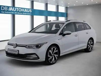 Gebraucht VW Golf VIII Style 190 PS (139 kW) 2023 Weiß Kombi