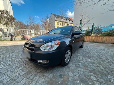 Gebraucht Hyundai Accent 96 PS (70 kW) 2007 Braun Limousine