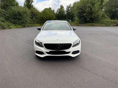 Weiß Gebraucht 2018 Mercedes C220 Limousine | 23.500 € (Teuer)
