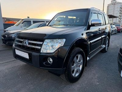 Usata Mitsubishi Pajero Instyle 203 CV (149 kW) 2008 Nero SUV