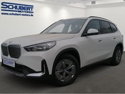 Weiß Neu 2025 BMW iX1 Comfort Edition SUV | 48.500 € (Superpreis)