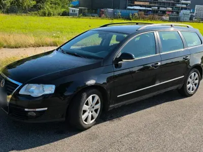 Gebraucht VW Passat 140 PS (102 kW) 2010 Schwarz Kombi