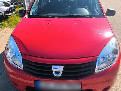 Usata Dacia Sandero 75 CV (55 kW) 2009 Rosso Berlina