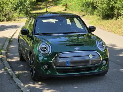 Gebraucht Mini Cooper SE 135 kW (184 PS) 2020 Grün Kleinwagen