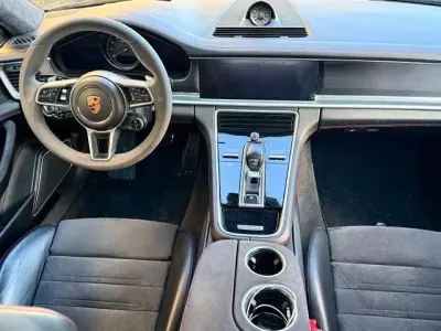 Occasion Porsche Panamera GTS 460 PK (338 kW) 2019 Zwart Sedan