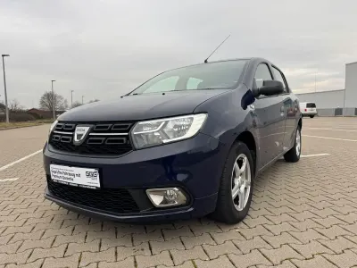 Gebraucht Dacia Sandero Essentiel 73 PS (53 kW) 2018 Blau Limousine