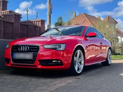 Gebraucht Audi A5 Sport 211 PS (155 kW) 2012 Rot Coupé