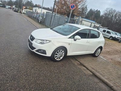 Weiß Gebraucht 2011 Seat Ibiza Stylance Kleinwagen | 2.000 € (Fairer Preis)