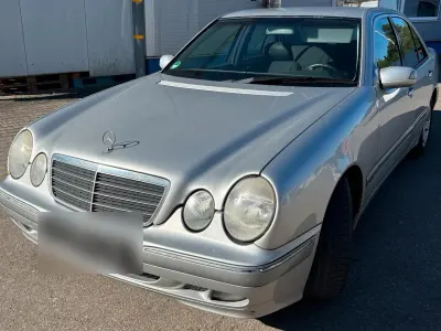 Gebraucht Mercedes E200 Elegance 163 PS (119 kW) 2000 Silber Limousine