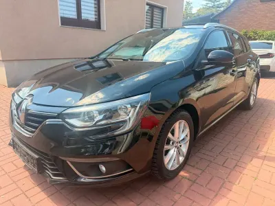 Gebraucht Renault Mégane LIMITED 110 PS (80 kW) 2017 Schwarz Limousine