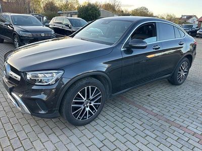 Gebraucht Mercedes GLC220 194 PS (142 kW) 2022 Grau Coupé