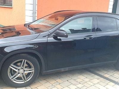 Gebraucht Mercedes GLA200 156 PS (114 kW) 2019 Schwarz SUV